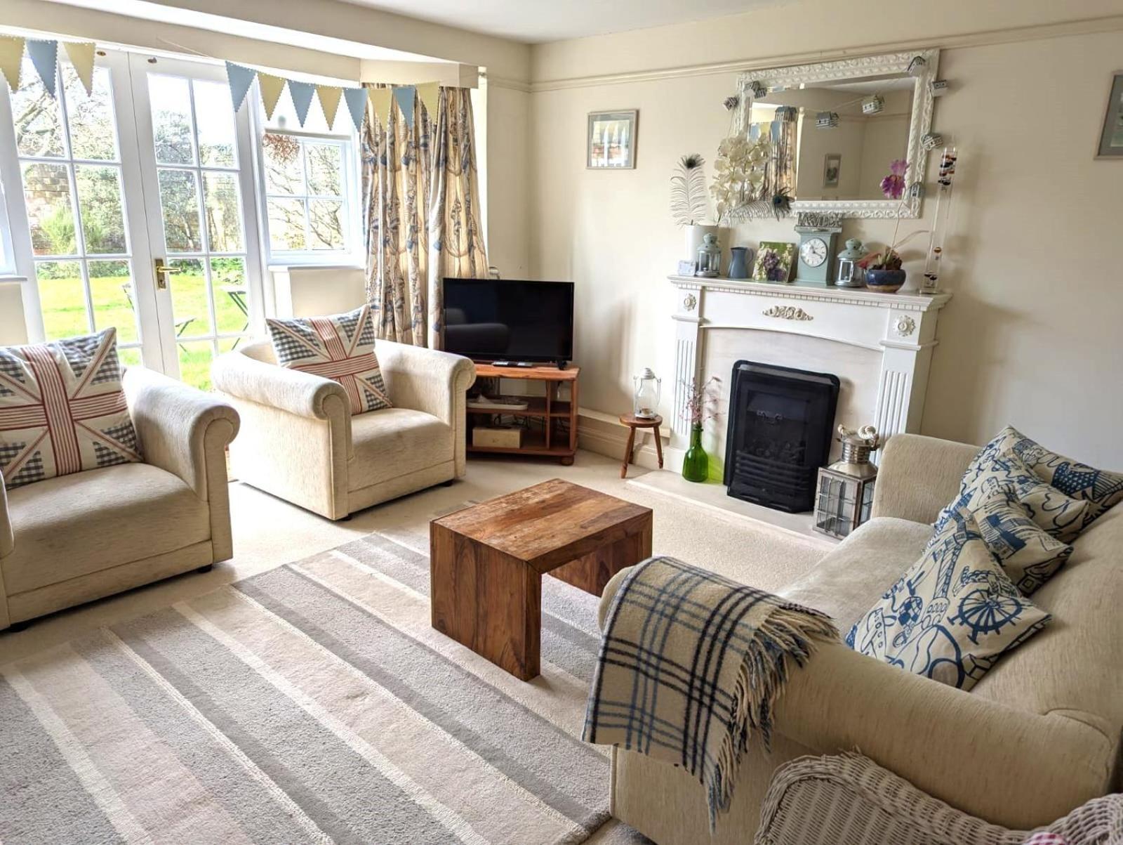 Georgian 2 Bedroom Apartment In Chichester With Free Parking - Chichester Holiday Properties Exteriör bild